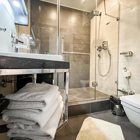 公寓式酒店 12楼公寓酒店 4*