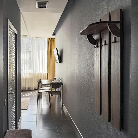 12th Floor 4* Odessa