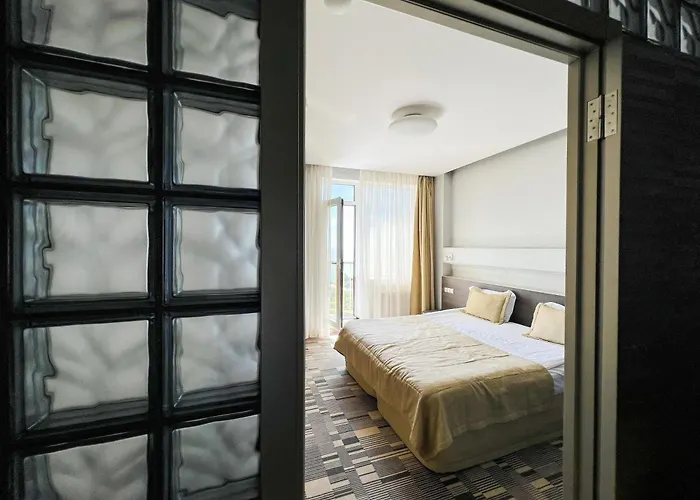 12th Floor 4* Одесса