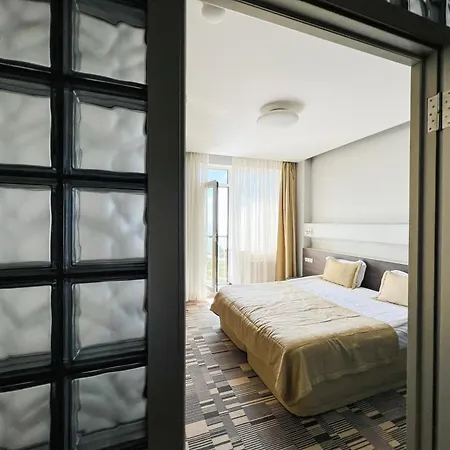 12th Floor 4* Odessa