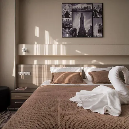 12th Floor 4* Odessa