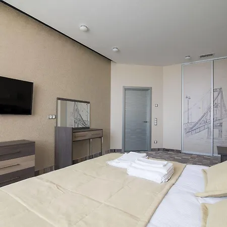 12th Floor Aparthotel Odessa