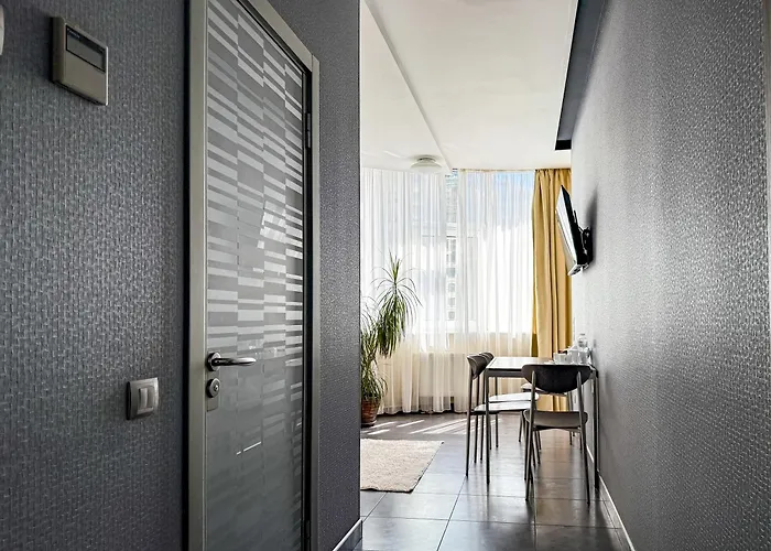 12th Floor 4* Odessa