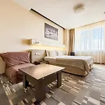 12th Floor Apartmanhotel