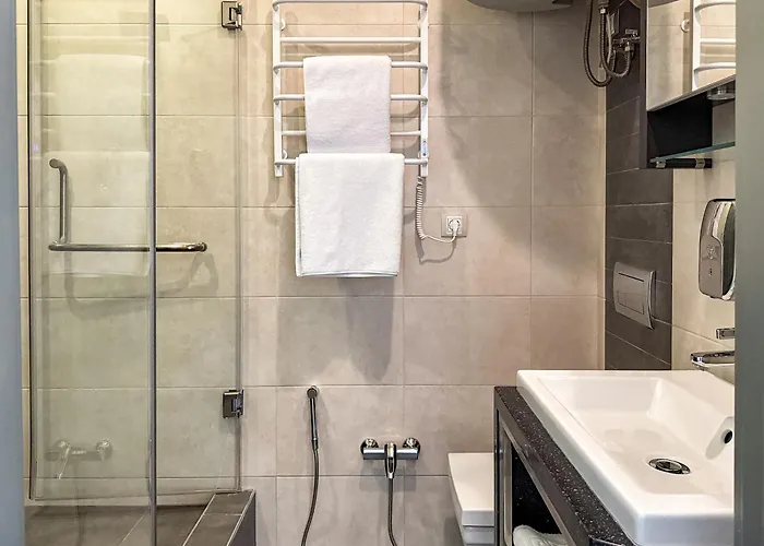 12th Floor 4* Odessa